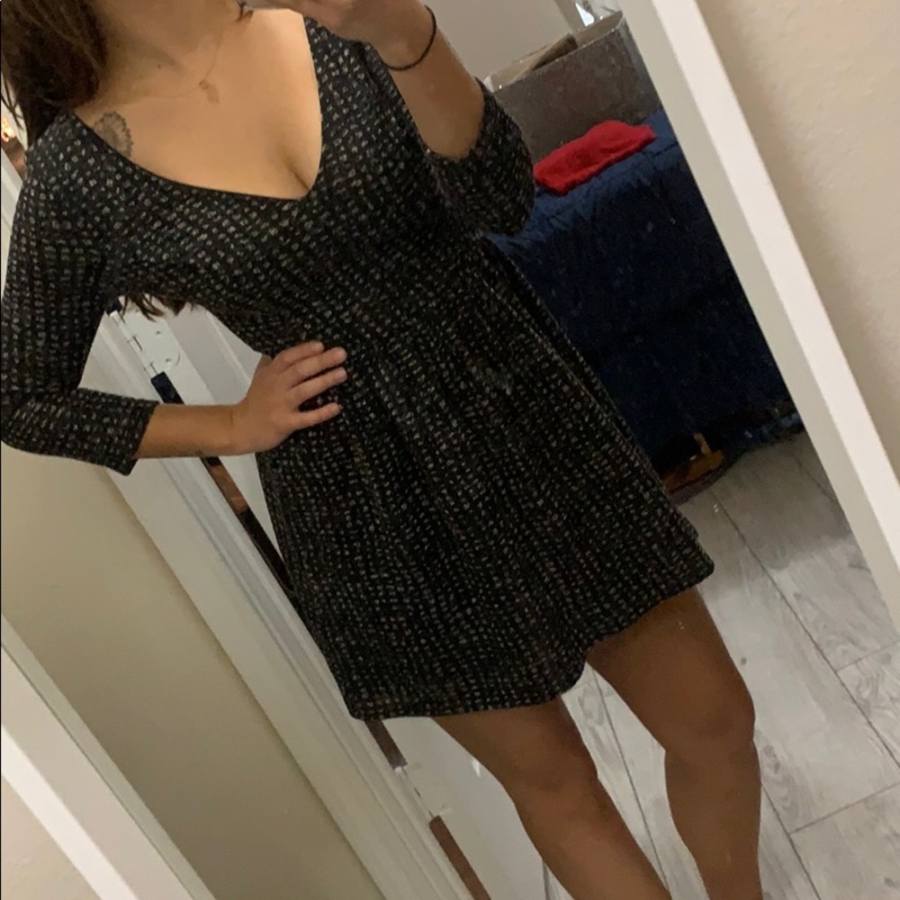 3/4 Sleeve Patterned Dress with Cinched Waist!